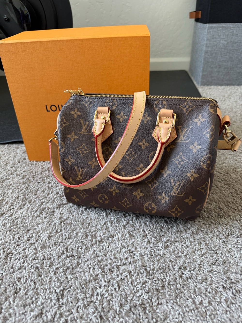 Louis Vuitton Monogram Canvas Speedy 25 Bandoulière